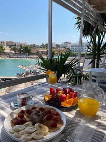 Marea Hotel Ksamil Exteriör bild